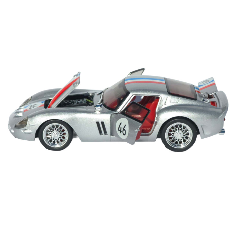 Машинка металл Ferrari 250 GTO серебристая 1:32 свет звук инерция откр дверь капот багажник (TK-42580)