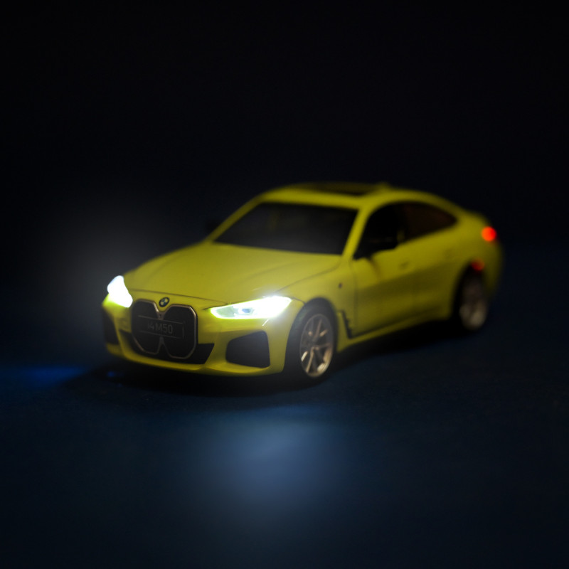 Машинка металева електро 1:34 BMW I4 M50 БМВ салатова світло звук відкр двері 14*5,5*4см (68714)