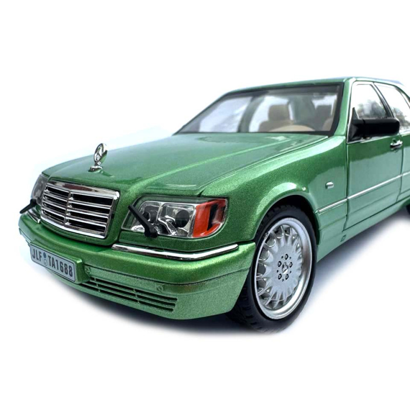 Машинка Mercedes-Benz W140 S зелена метал 1:24 звук світло інерція 21*8*6,5см (1130-19)