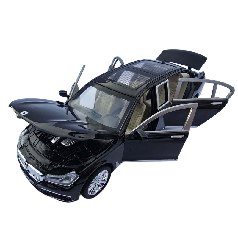 Машинка метал BMW 7 G11 БМВ лімузин чорний 1:24 звук світло 20*5,5*6см (RS-61337)