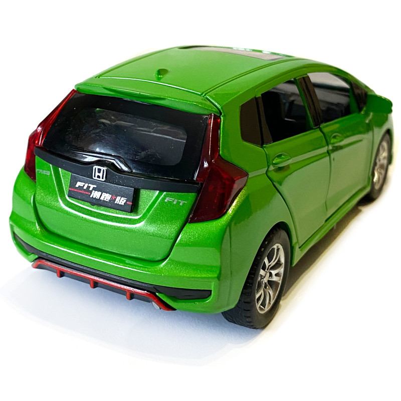 Машинка металева дитяча Honda Fit, зелена, металева, 1:32, звук, світло, інерція, відкриваються двері, багажник, капот, 15*5*6см (GT - 04600)