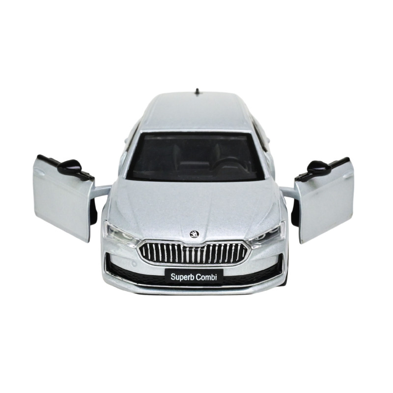 Машина метал Skoda Superb IV Combi шкода срібна 1:35 світло звук 14*5,5*4 см (68744)