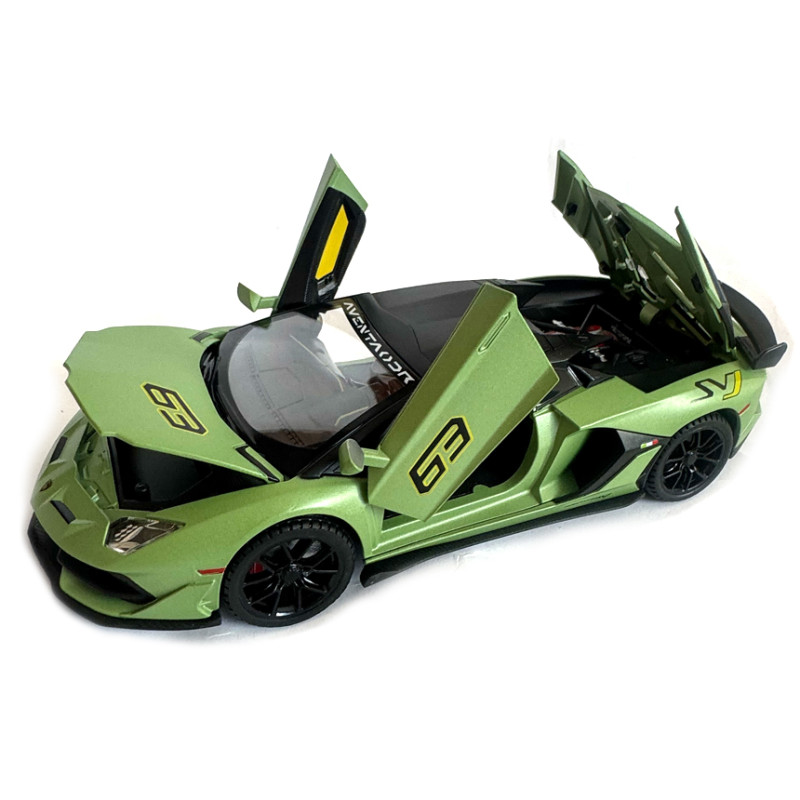 Машинка металева Lamborghini Aventador SVJ63 ламборгіні 1:24 зелений звук світло відкр двері баг капот 21*6*9см (13115)