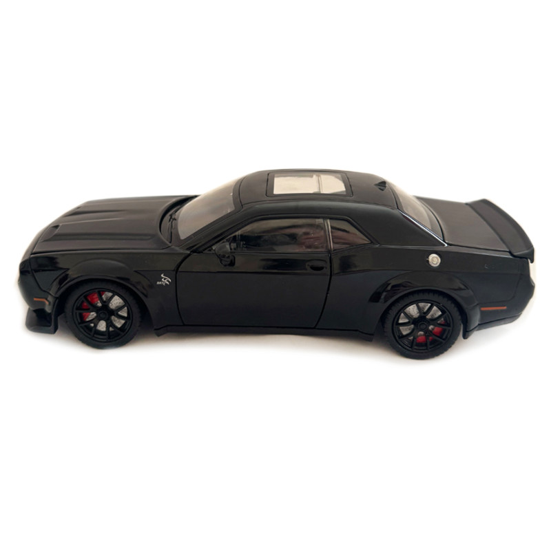 Машинка металева Dodge Challenger SRT Додж чорна 1:24 звук світло відкр двері баг капот 20*7*5,5см (GT-12099)