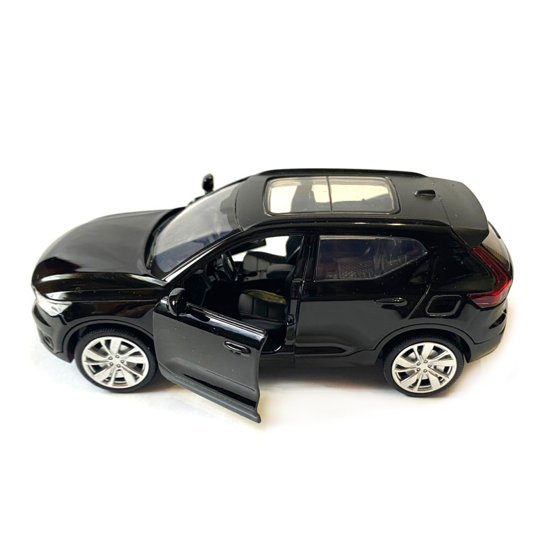 Машина металева Автопром 1:32 Volvo XC40 Recharge, чорна, бат., світло, звук, відкр.двері, 14*5,5*4 см (68411)