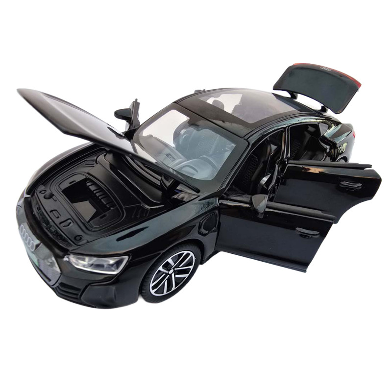 Машинка метал Audi e-tron GT Ауді чорна 1:32 світло звук 15*7*5см (86544)