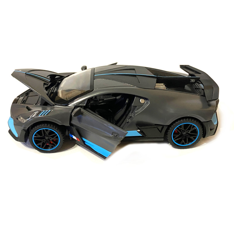 Ігрова машинка Бугатті Широн "Автопром" Bugatti Divo (1:32) сіра. інерц., світ, звук, відкр. двері,14*6*5 см (30307)