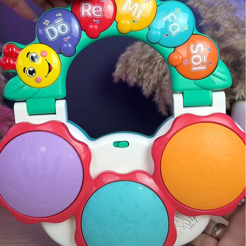 Музична гусінь WToys укр мова світло  6 пісень 5 казок цифри піаніно 23*26*5см (57839)
