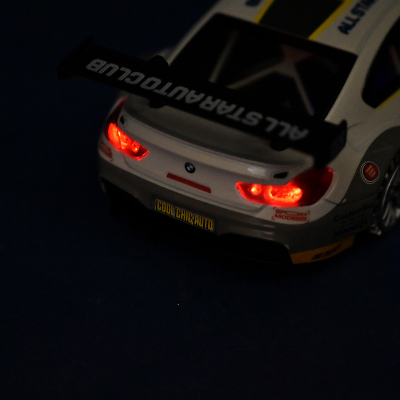 Машина метал BMW M6 GT3 біла БМВ 1:24 Автопром світло звук відкр.двері 21*8,5*5,5см (68278A(W))