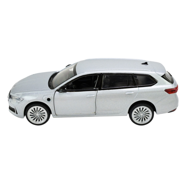 Машина метал Skoda Superb IV Combi шкода срібна 1:35 світло звук 14*5,5*4 см (68744)
