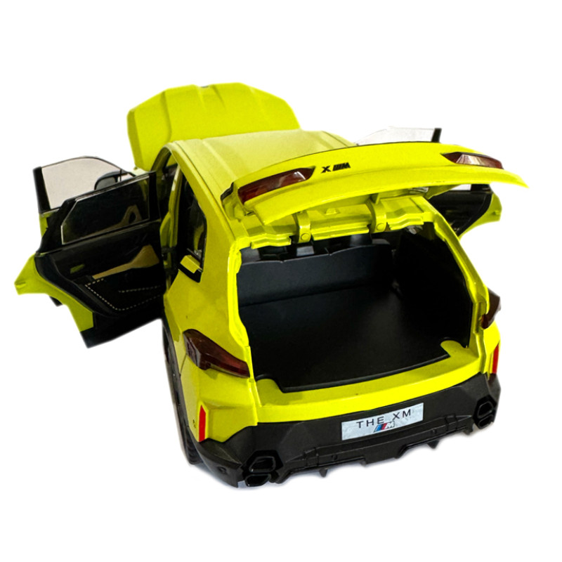 Машинка металева BMW XM БМВ жовтий 1:24 світло звук відкр двері баг капот 21*9*8см (AP-2097)