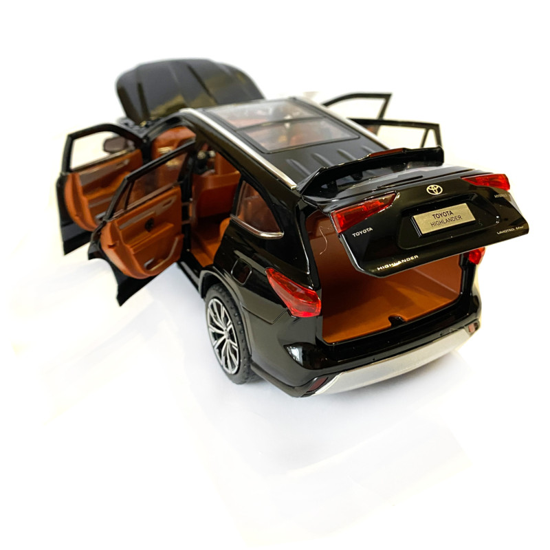 Машинка металева Toyota Highlander Hybrid Тойота Хайлендер Гібрид 1:24 джип чорний звук світло відч двері капот багажник гум колеса 21*7,5*8см (AP-2024)