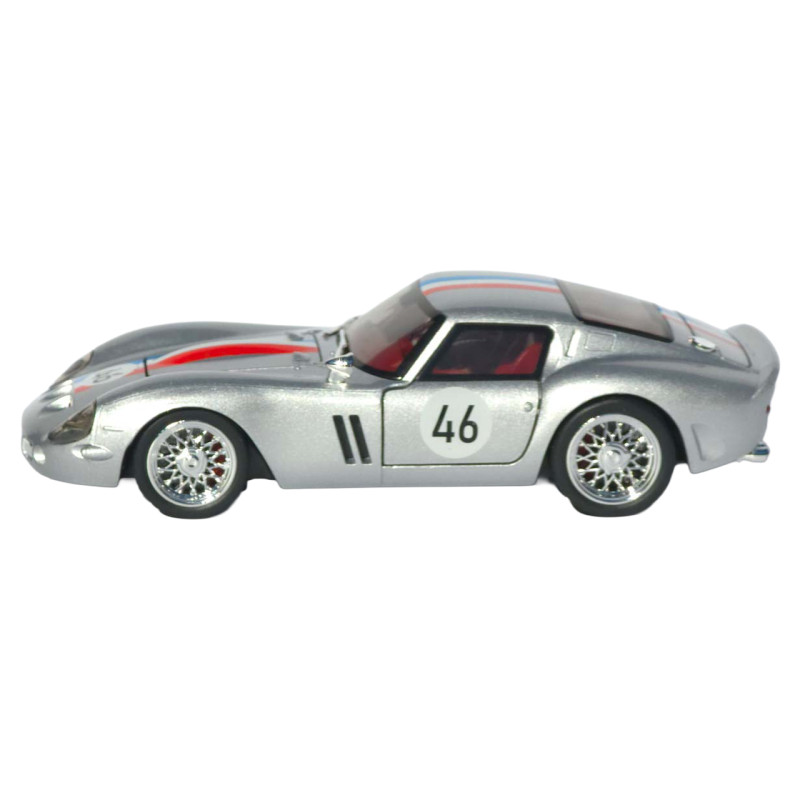 Машинка металл Ferrari 250 GTO серебристая 1:32 свет звук инерция откр дверь капот багажник (TK-42580)