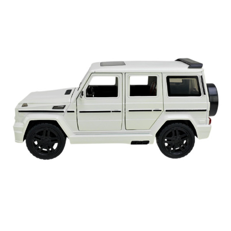 Машинка металл Mercedes-Benz G-Class Gelandewagen белая 1:24 звук свет открыв двери капот багажник (AP7717)