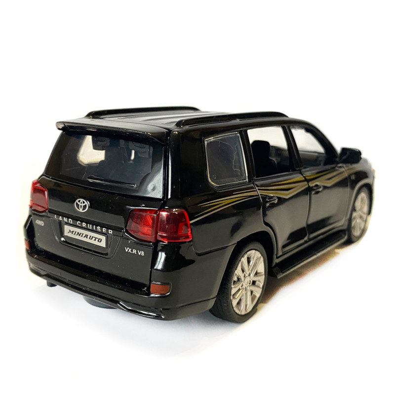 Машинка металева дитяча Toyota Land Cruiser V8 позашляховик, тойота ленд крузер, чорна, Автоексперт, 1:32, звук, світло, інерція, відкриваються двері багажник капот, 16*6*4см. (LF-68682)