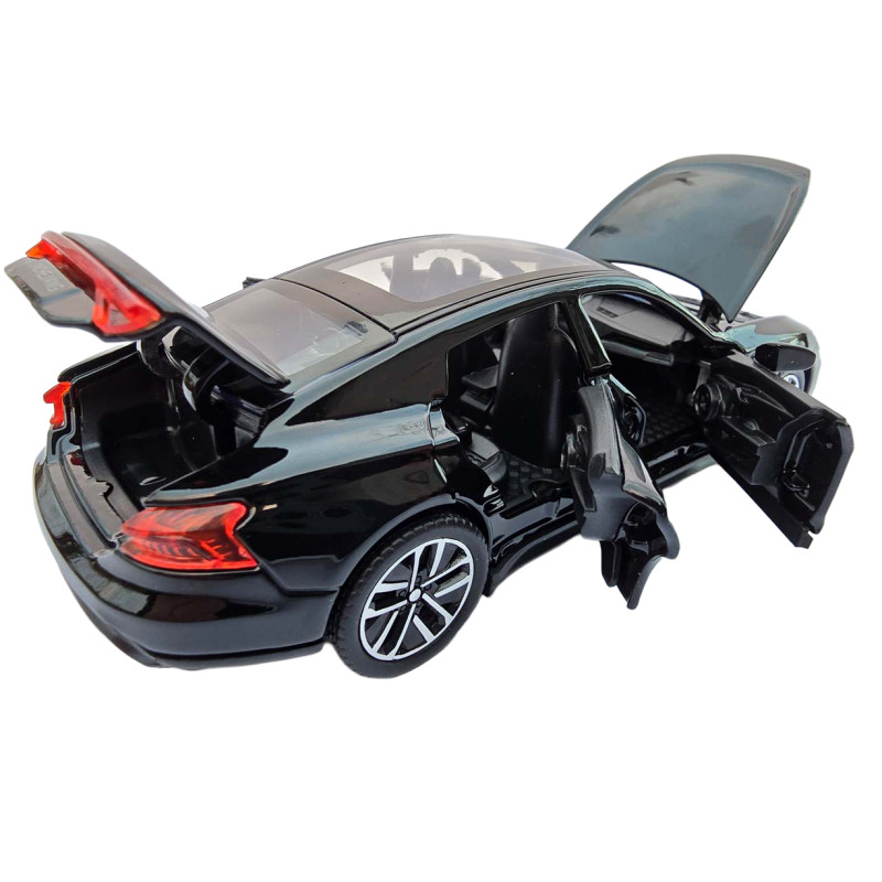 Машинка метал Audi e-tron GT Ауді чорна 1:32 світло звук 15*7*5см (86544)