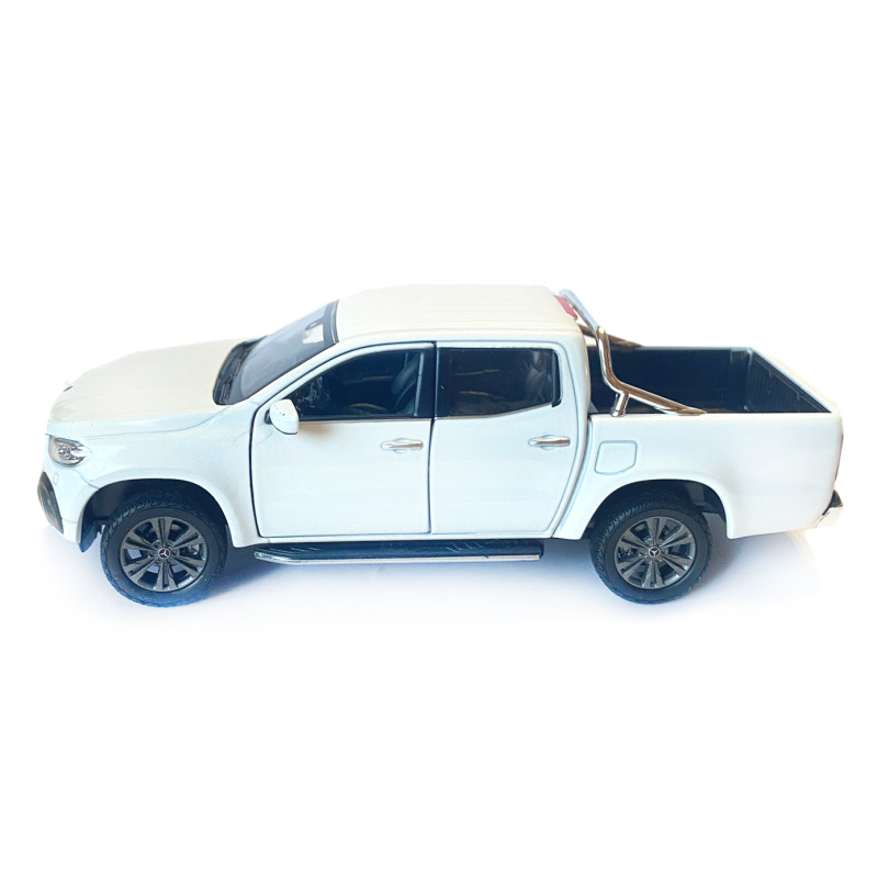 Іграшкова машинка металева WELLY 1:27 MERCEDES-BENZ X-CLASS, біла, відкр.двері, 19*6.5*6.5 см (24100W)
