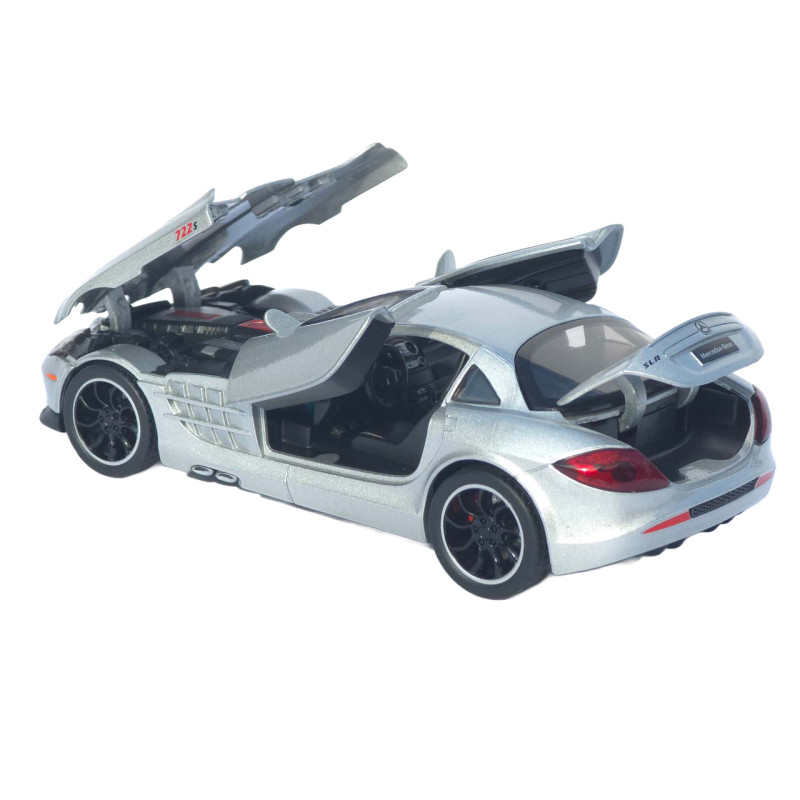 Машинка метал Mercedes-Benz SLR McLaren срібляста 1:32 світло звук відч двері капот багаж (TK-31160)