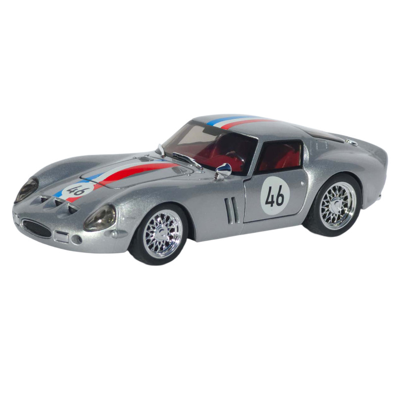 Машинка металл Ferrari 250 GTO серебристая 1:32 свет звук инерция откр дверь капот багажник (TK-42580)
