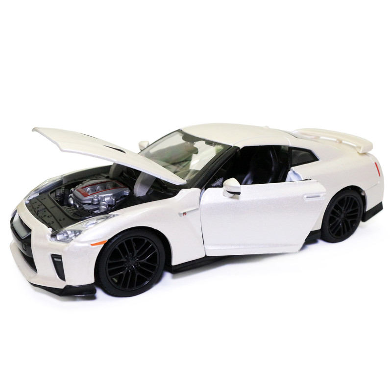 Машинка металева Nissan Gt-R «Bburago» Ніссан білий 8*19*6 см (18-21082)