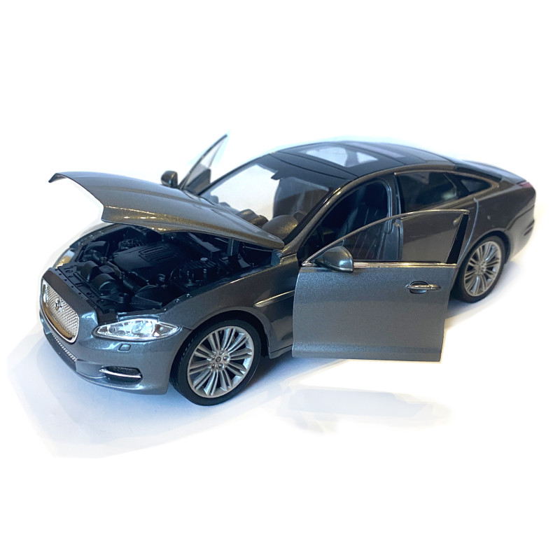 Іграшкова машинка металева WELLY 1:24 JAGUAR XJ, срібна, 20.5 * 7.5 (22517W)