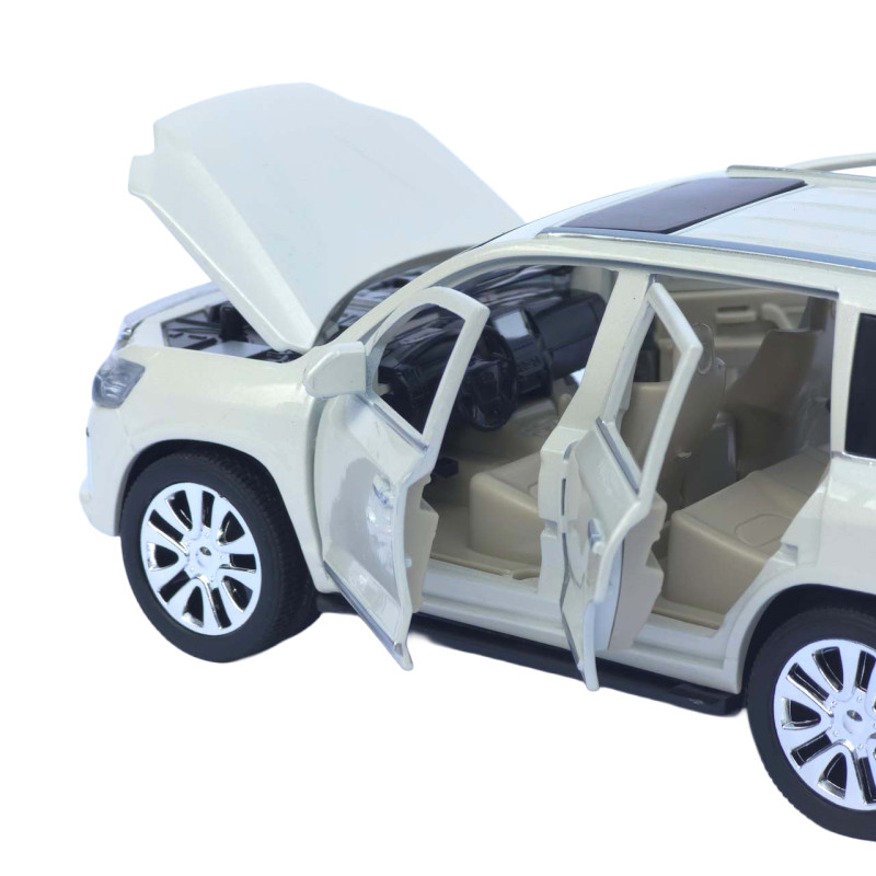 Машинка металева Lexus LX 570 біла 1:24 звук світло інерція відкр двері баг капот 20*8*7,5 см (RS-42075)