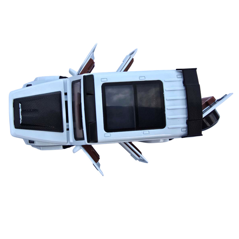 Машинка метал Mercedes-Benz Brabus Мерседес Брабус білий 1:32 звук світло 15,5*6,8*6,5см (61600)