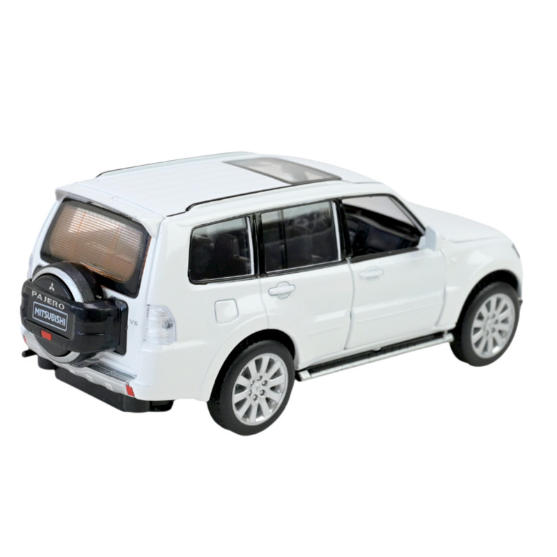Машина метал Mitsubishi Pajero 4WD Turbo Мітсубісі біла 1:33 світло звук 14,5*5,5*5,5см (68463W)