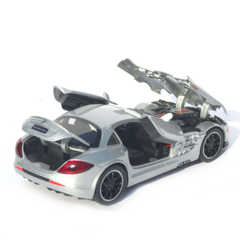 Машинка метал Mercedes-Benz SLR McLaren срібляста 1:32 світло звук відч двері капот багаж (TK-31160)
