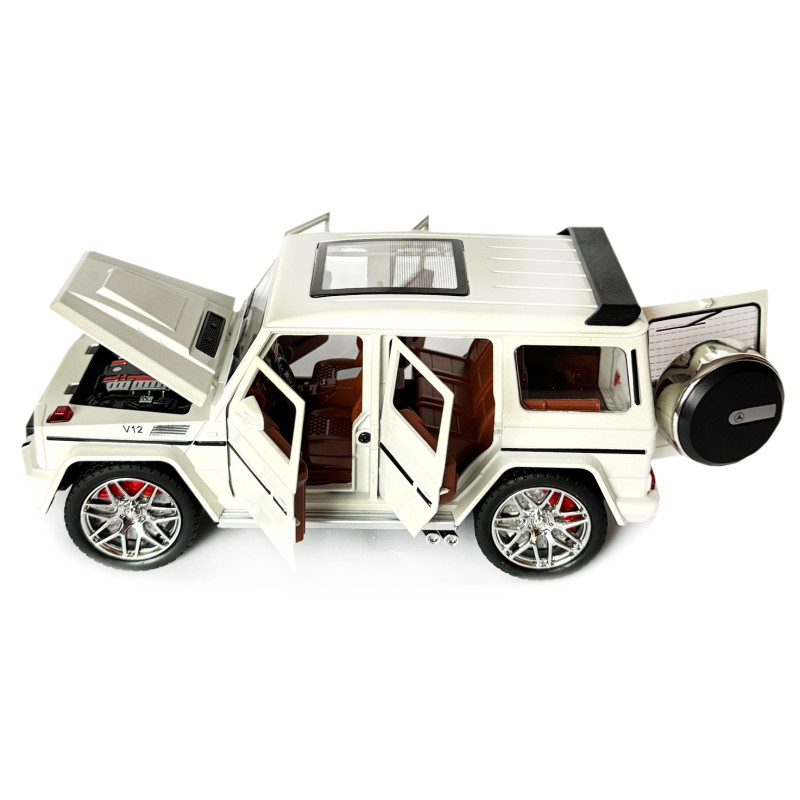 Машинка металева Mercedes-Benz G63 AMG Гелендваген (Гелік) мерседес білий 1:24 світло, інерція, відкриваються двері, багажник, капот, 22*8*9,5см (AP- 1834)