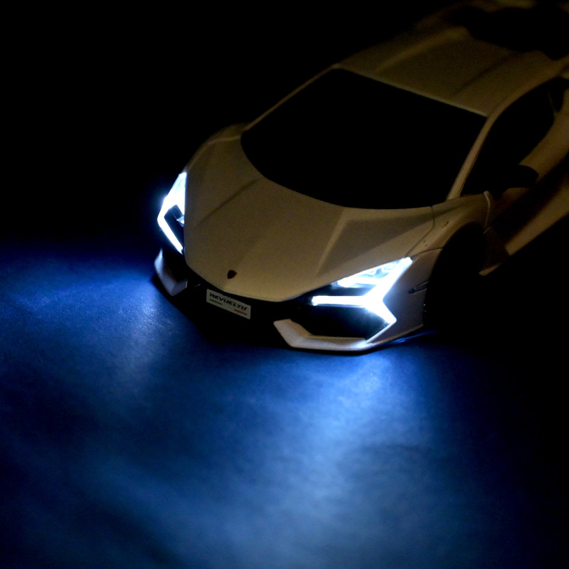 Машинка металева Lamborghini Revuelto Автопром 1:32 срібляста звук світло відкр двері (68737(G))