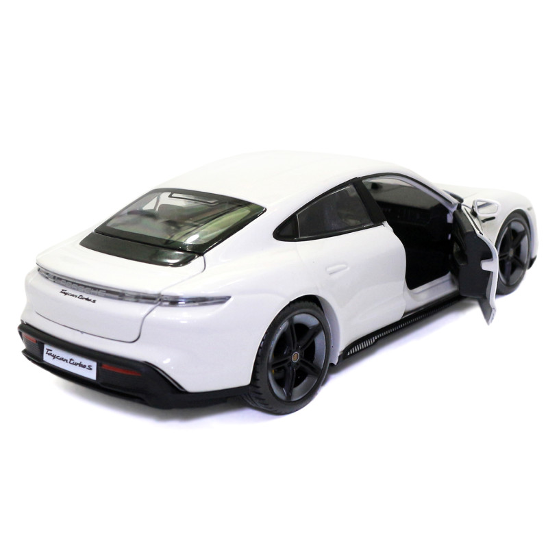 Машинка металева Porsche Taycan Turbo S «Bburago» Порш білий 8*19*5 см (18-21098)